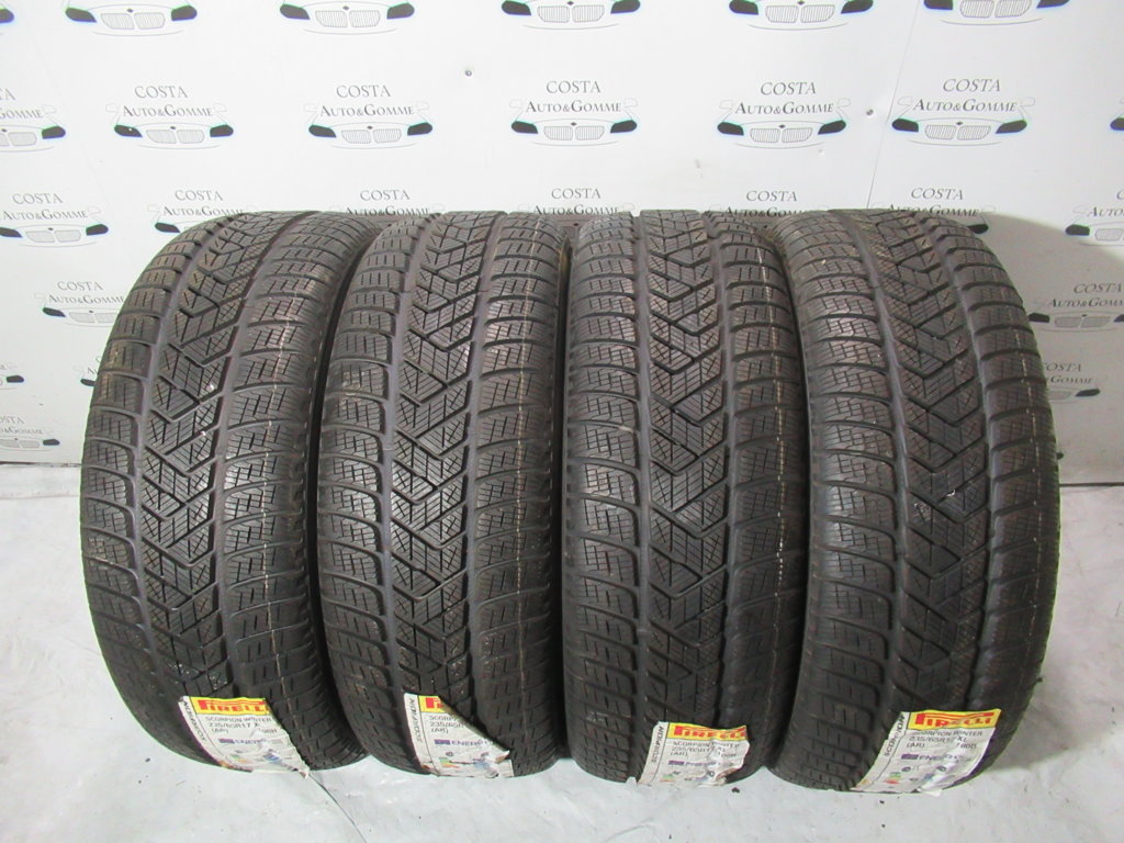 235 65 17 Pirelli NUOVE 235 65 R17 4 Gomme