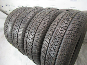 235 65 17 Pirelli NUOVE 235 65 R17 4 Gomme