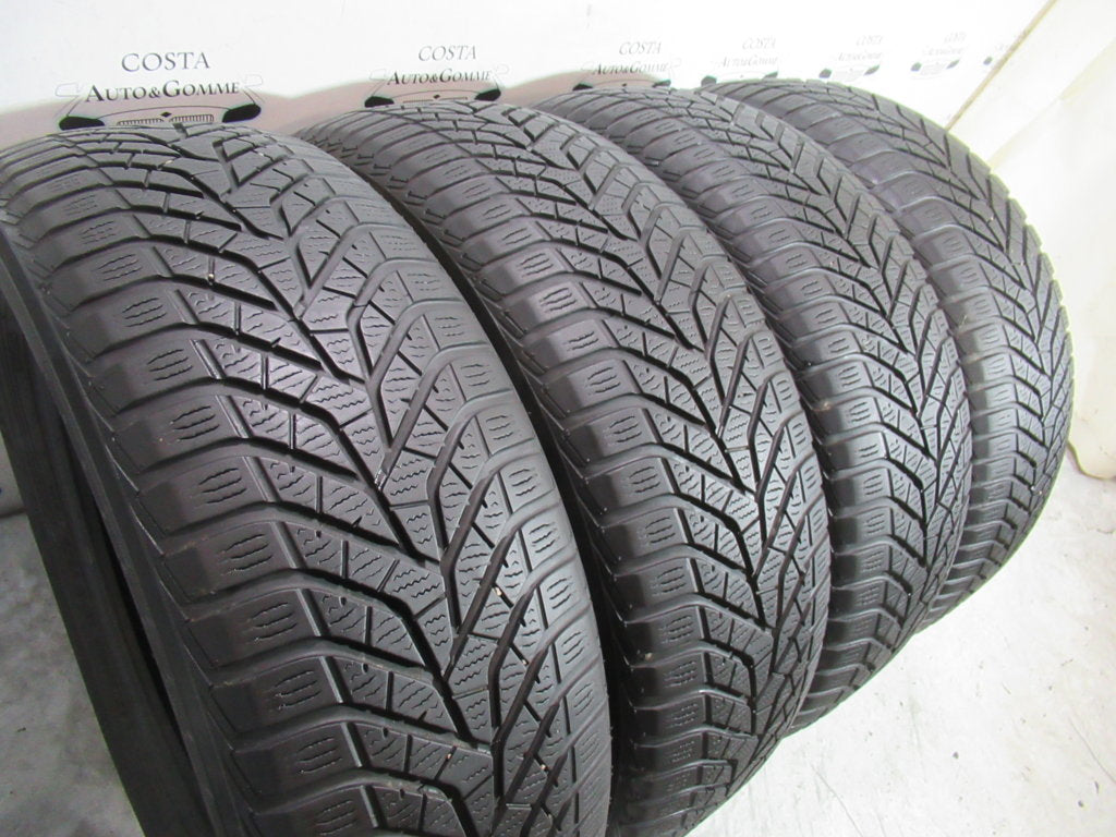 235 60 18 Yokohama 2021 MS 85% 4 Gomme