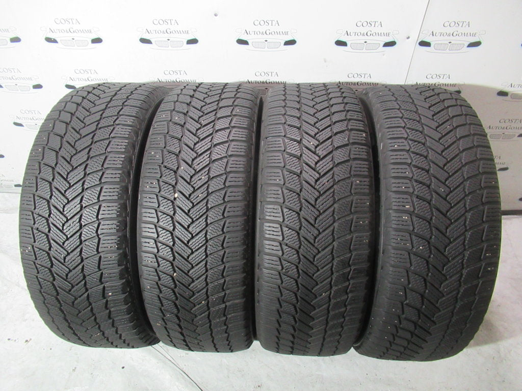 235 55 19 Michelin 2022 MS 95% 4 Gomme